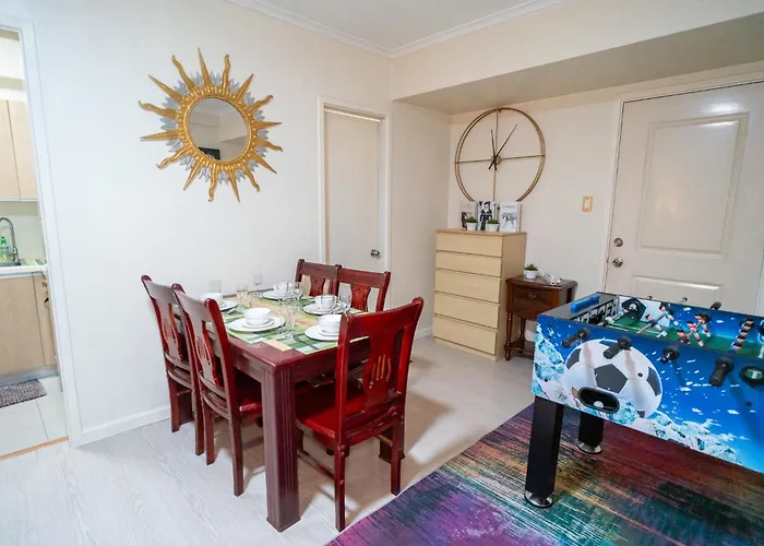 A2J Luxury 2Br Bgc Suite Near Sm Aura, Market2X